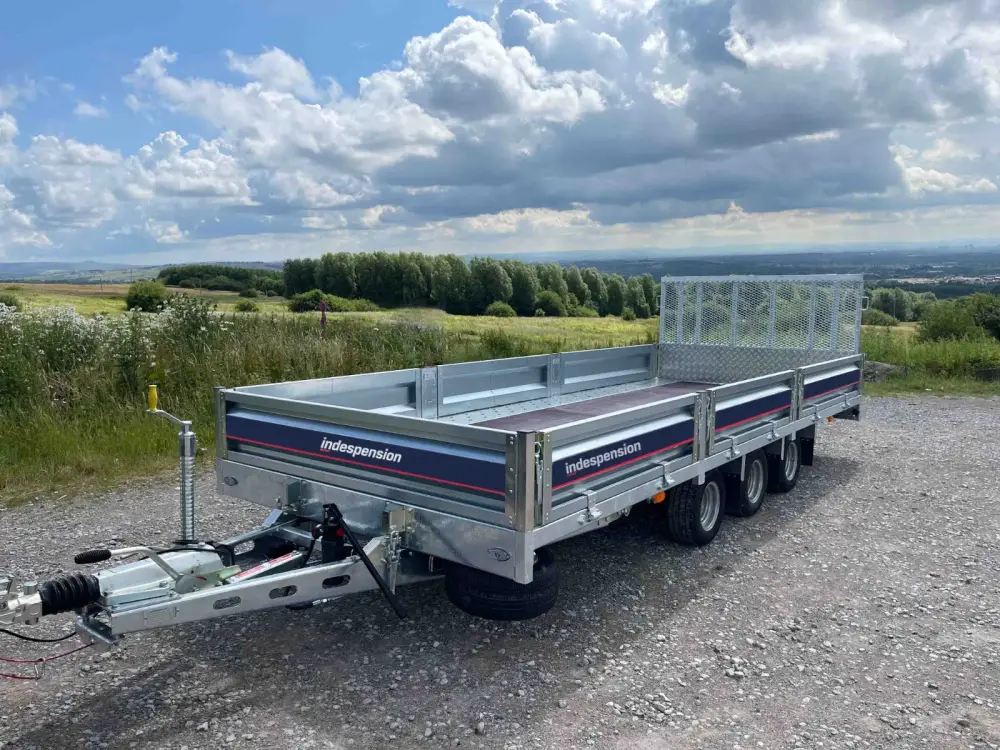 Indespension U-Tilt Flatbed 16'2" x 6'6" - image 1 of 5